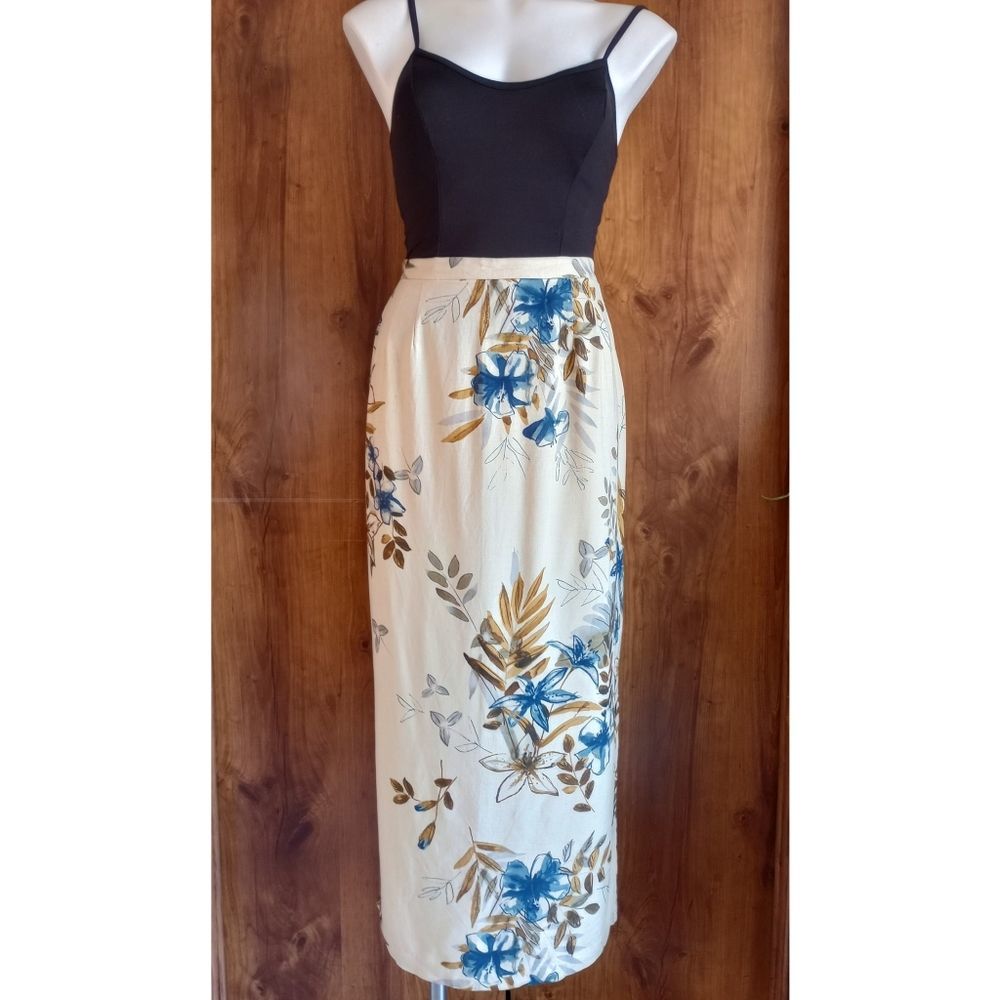 Floral linen Maxi Skirt